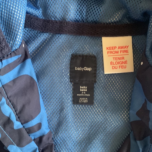 Baby Gap windbreaker - Picture 2 of 3